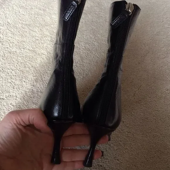 GUCCI Vintage Black Leather Ankle Heeled Boots - Picture 6 of 10